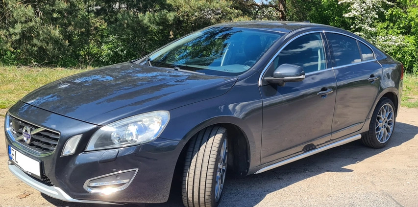 Volvo S60 cena 43000 przebieg: 146000, rok produkcji 2010 z Łódź małe 277